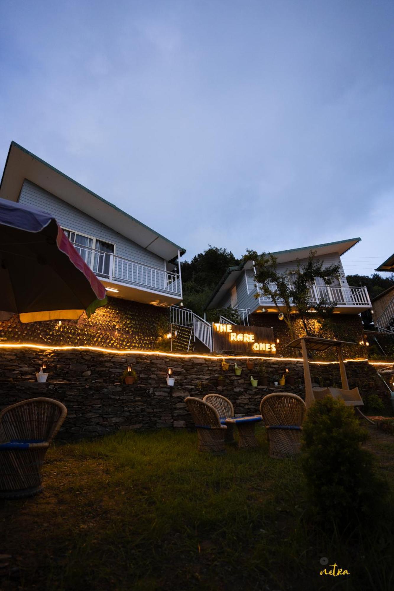 The Rare One'S Mukteshwar - Resort & Cafe Dış mekan fotoğraf