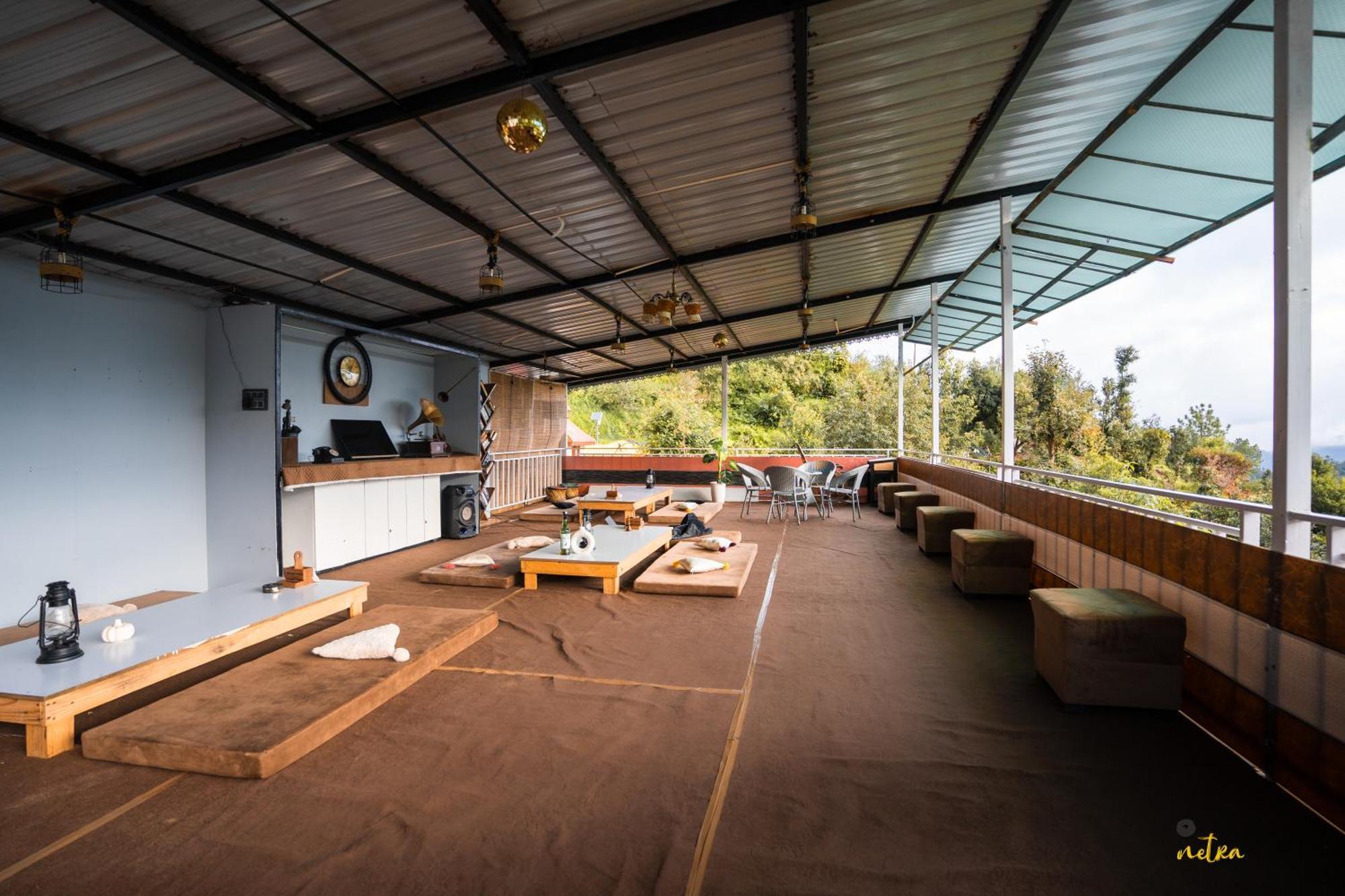 The Rare One'S Mukteshwar - Resort & Cafe Dış mekan fotoğraf