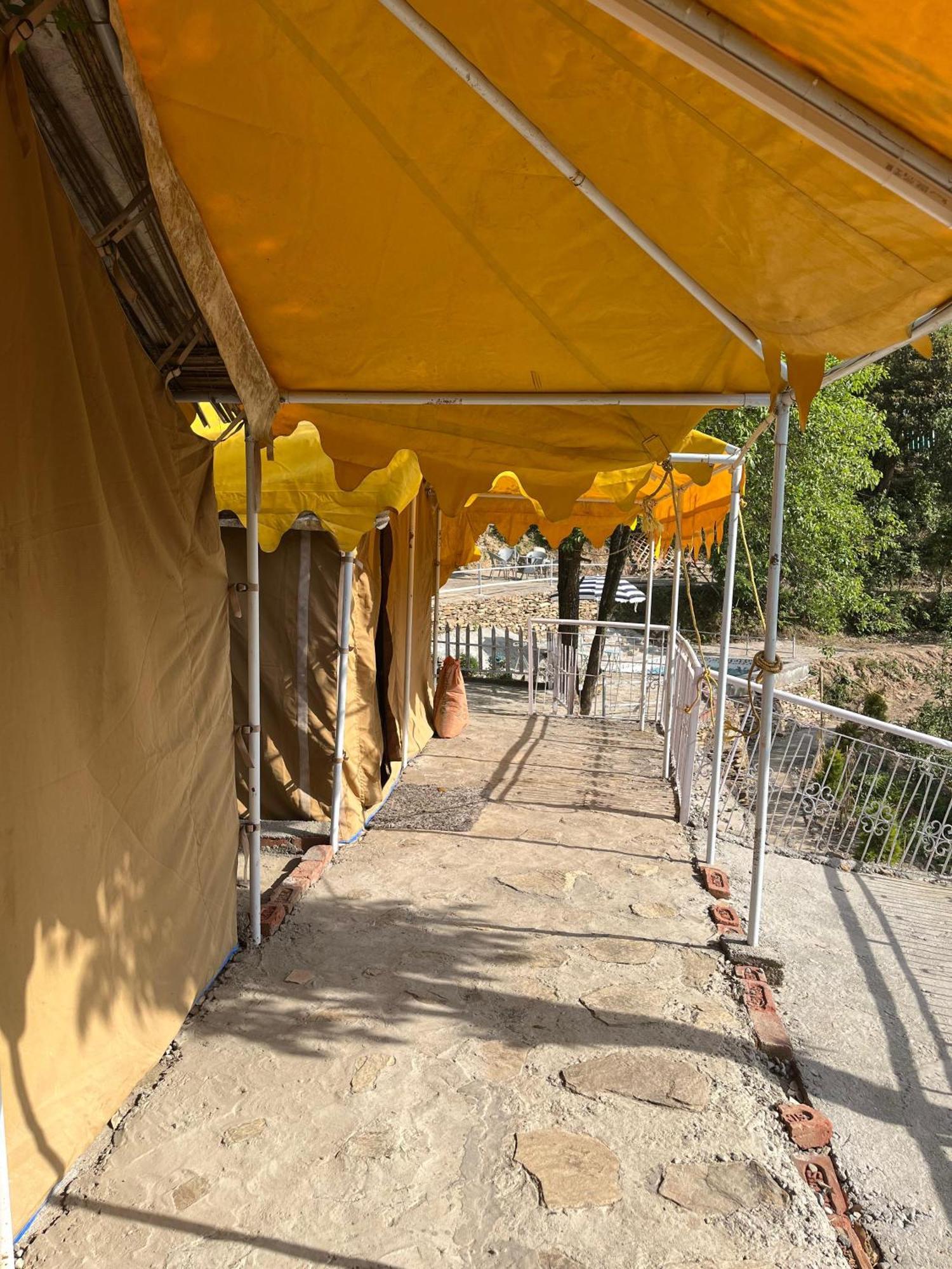 The Rare One'S Mukteshwar - Resort & Cafe Dış mekan fotoğraf