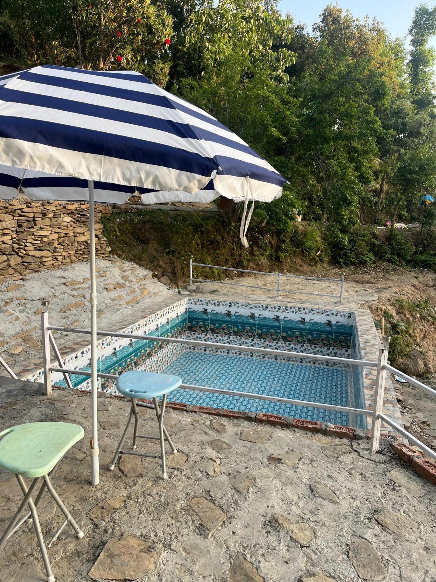 The Rare One'S Mukteshwar - Resort & Cafe Dış mekan fotoğraf